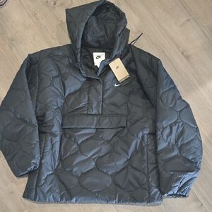 Nike Womens Sportsware Essential Water repellent Quilted Jacket